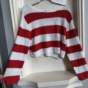 H&M Red and White Striped Cropped Sweater Size L